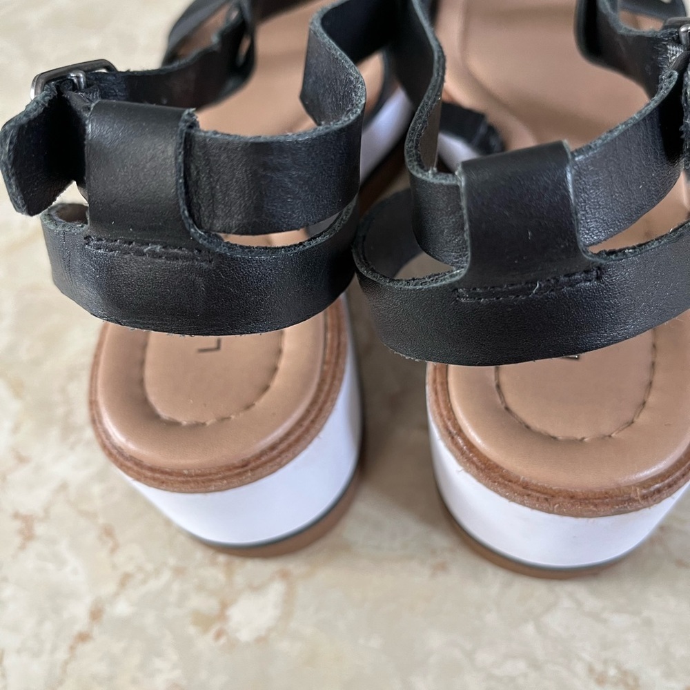 Lucky Brand Black‎ Platform Sandals with Leather Straps - Picture 4 of 9